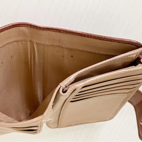 Prada pink glace calf leather medium compact French wallet - Picture 8 of 10